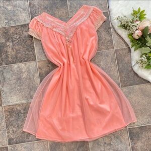 Vintage pastel coral coloured cap sleeve double layered nylon nightgown